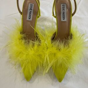 Steve Madden Bright Yellow Feathered Heels 6.5